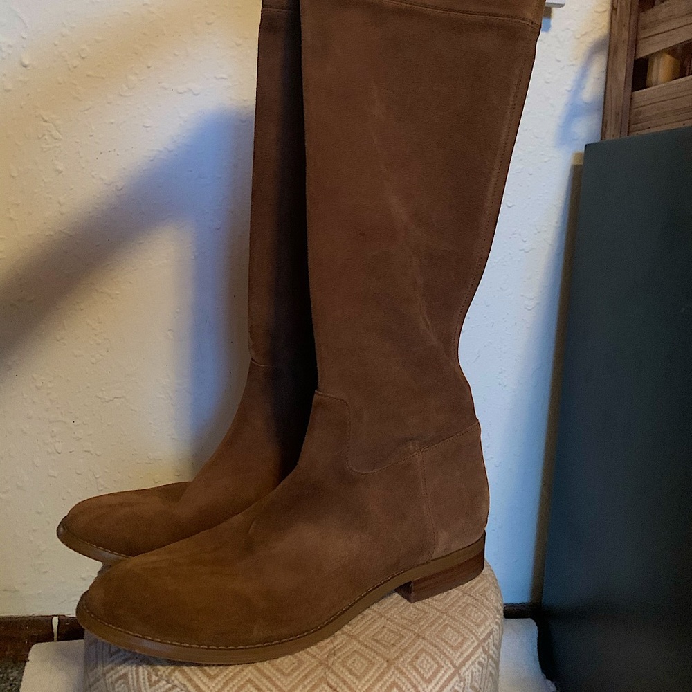 Micheal Kors brown suede boots